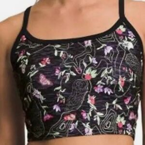 The North Face Dune Sky Tanklette Top in Black, size xlg